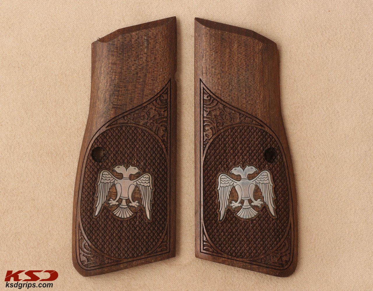 Browning MK3 Ceviz Ağacı Gümüş Logo 