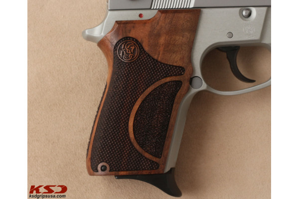 Smith Wesson 3913 TSW Gül Ağacı Gümüş Logo 