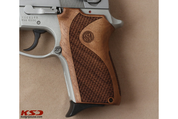 Smith Wesson 3913 TSW Ceviz Ağacı Lazer Logo 