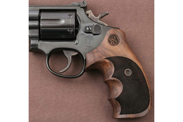 Smith Wesson N Frame Round Butt Ceviz Ağacı Lazer Logo 