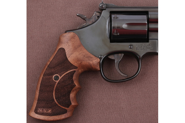 Smith Wesson N Frame Round Butt Ceviz Ağacı Lazer Logo 