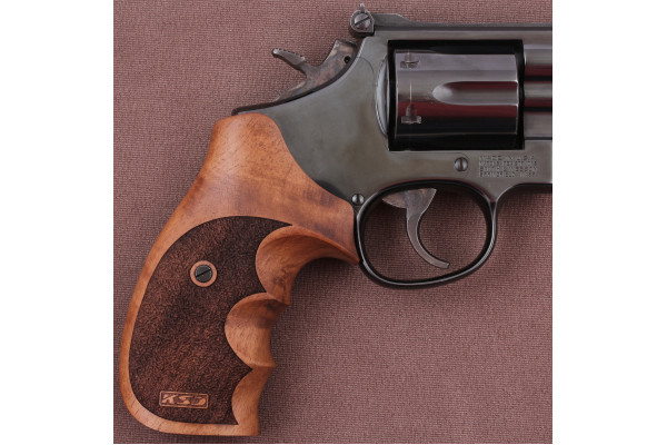 Smith Wesson N Frame Round Butt Ceviz Ağacı Lazer Logo 