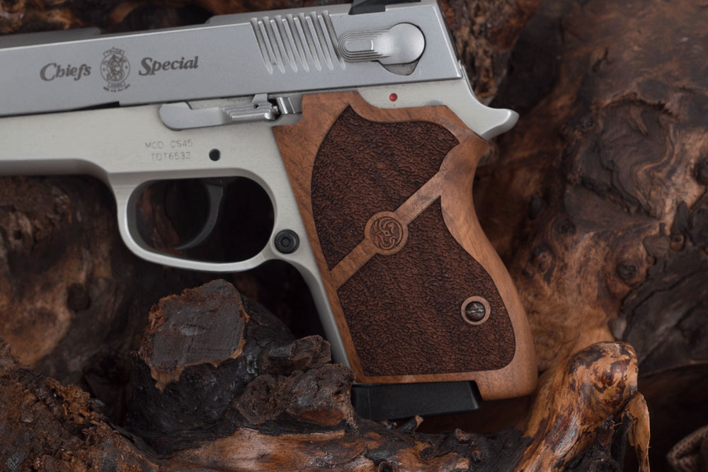 Smith Wesson CS45 Ceviz Ağacı Lazer Logo 