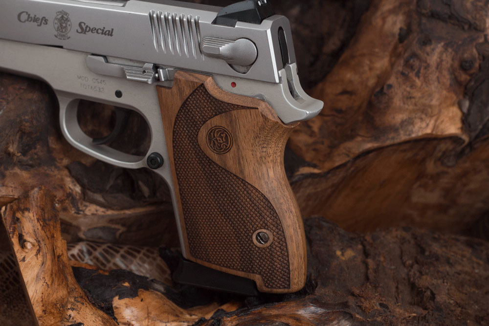 Smith Wesson CS45 Ceviz Ağacı Lazer Logo 